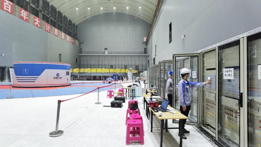 1624959330342271cavF.jpg 333.jpg