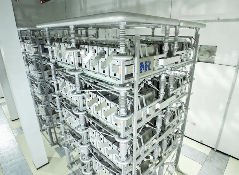 1755227095453201RKpj.jpg 新闻稿-“PCS-9585构网型静止同步支撑装备”获得2025年度江苏省首台(套)重大装备认定_外网新闻_发展部_图1.jpg