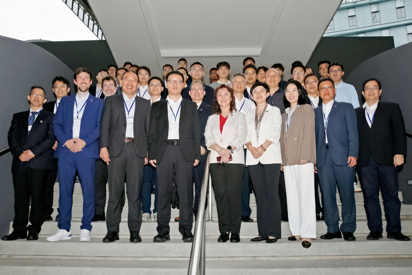 1764570734379293zv3e.jpg 图2 IECSC22F全员合影.jpg