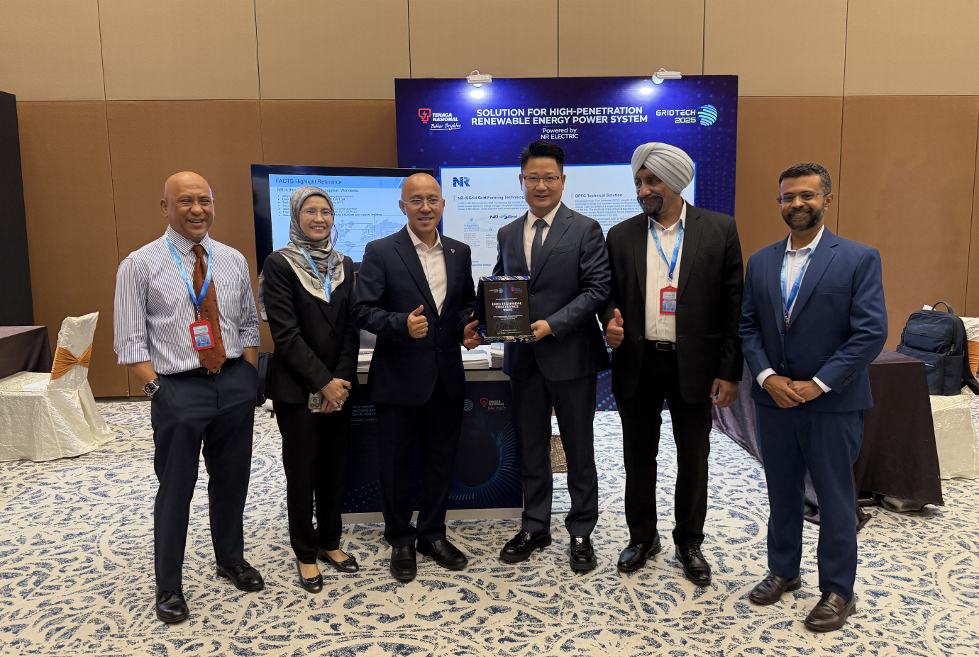 17651557532328300Gss.png 1204.png